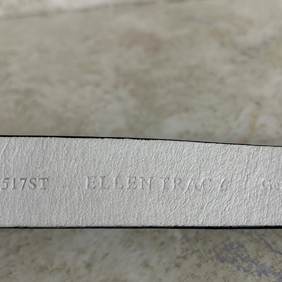Ellen Tracy Genuine Leather Belt adjustable size 26“-38” - Picture 6 of 8